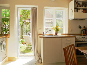 51-kitchen-300-wide
